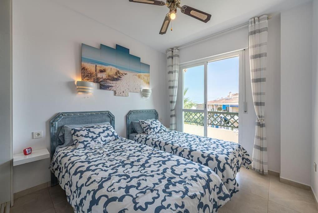 Apartment Flat -puerto Banus -6 A 8 Persons-pool-parking *