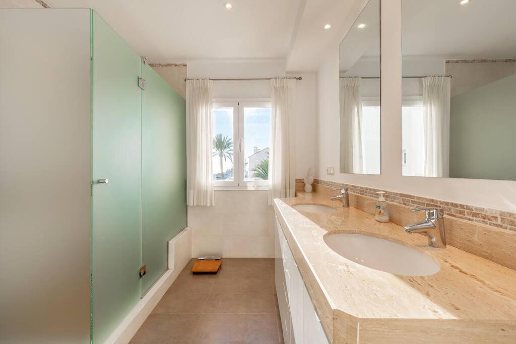 Bright Elegant 3bdr In Puerto Banus Apartment