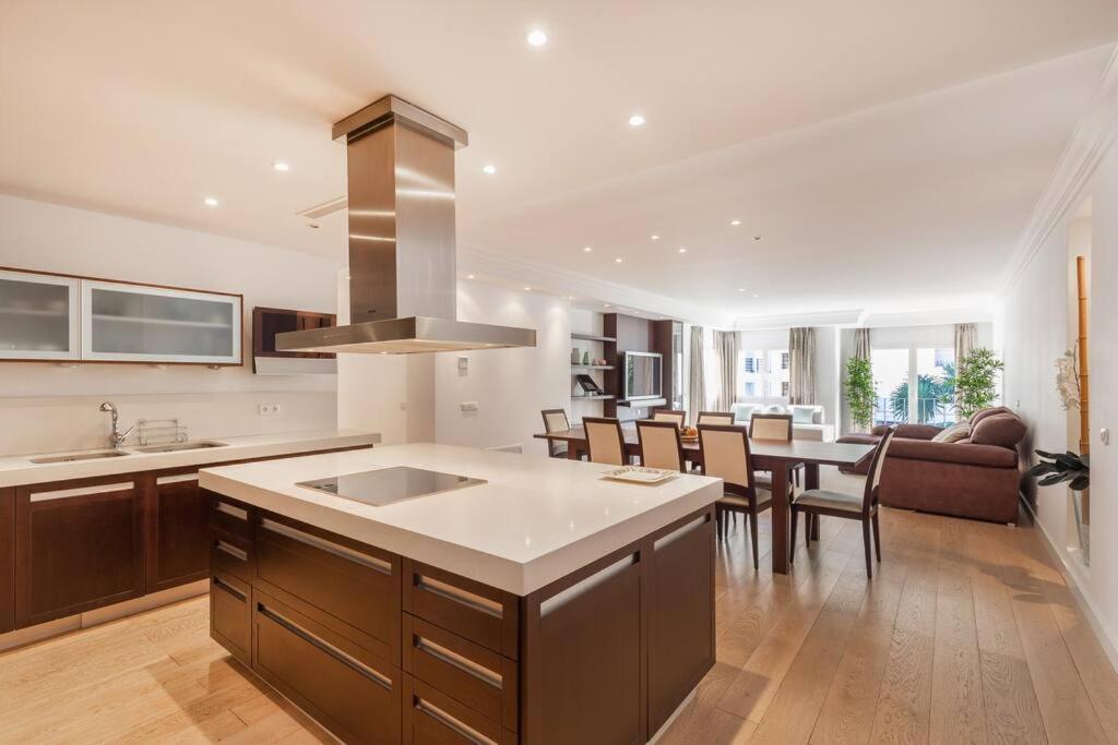 Bright Elegant 3bdr In Puerto Banus Apartment