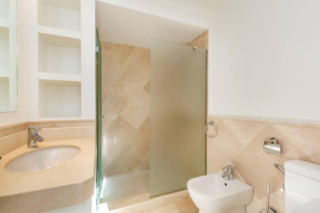 Bright Elegant 3bdr In Puerto Banus
