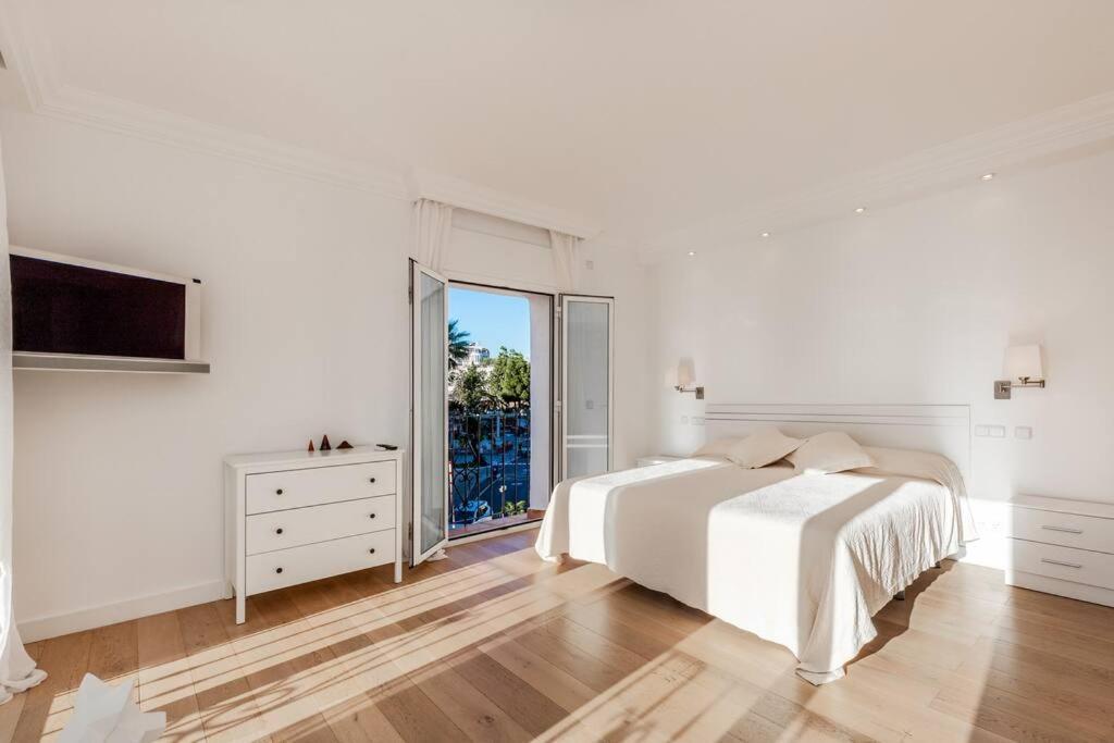 Bright Elegant 3bdr In Puerto Banus