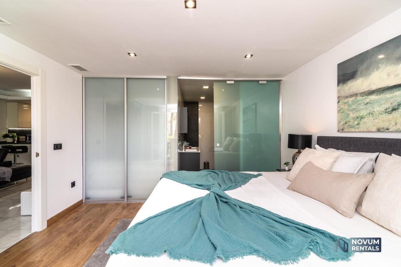 Luxurious Beachside In The Heart Of Puente