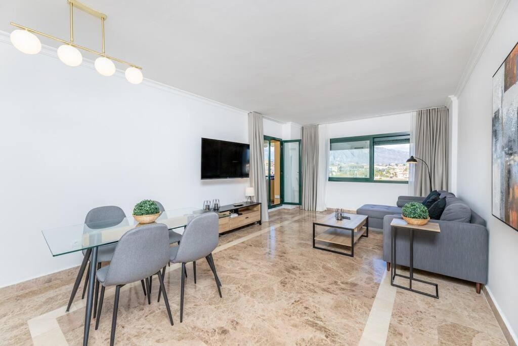Apartment Walk To & Great Pool At Jazmines Rdr343 *