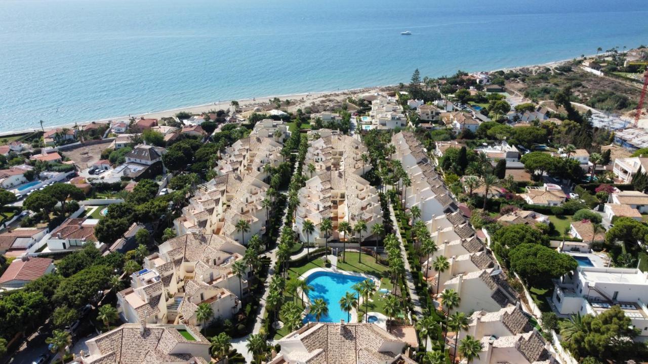 El Arenal Townhouse By The With Swimming Pool Ii- Eaw Homes Vakantiehuis Marbella