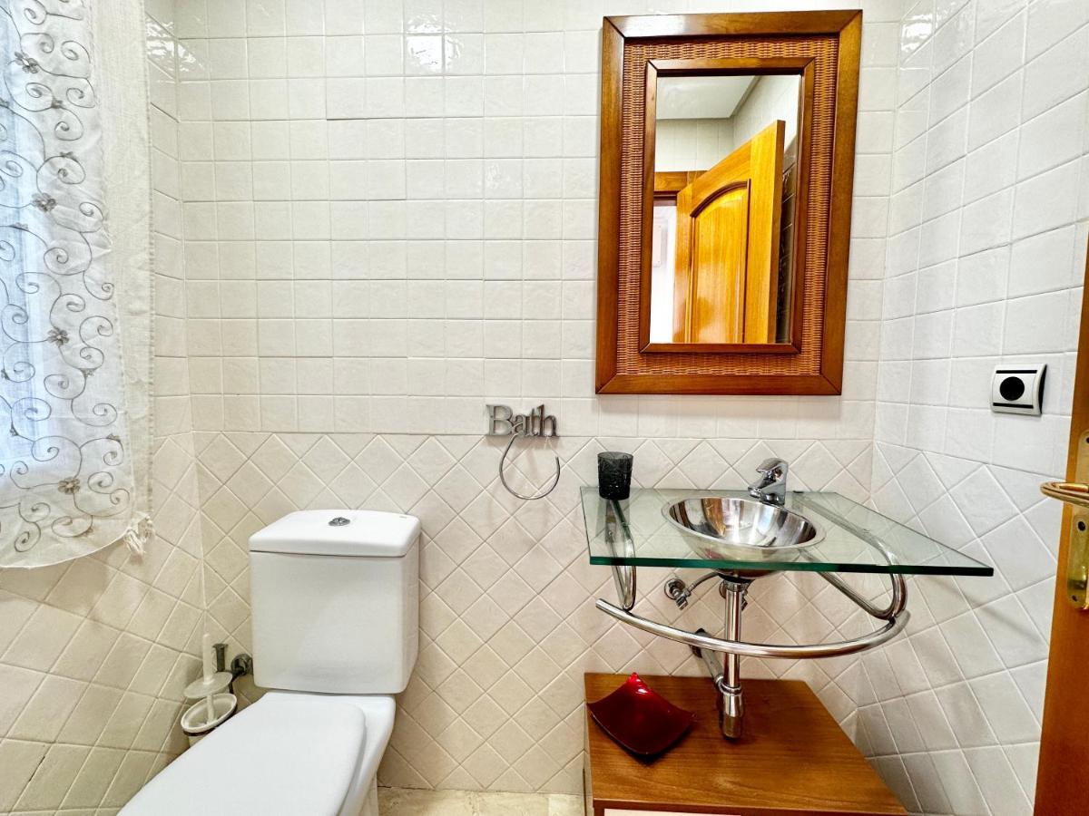 Vakantiehuis El Arenal Townhouse By The With Swimming Pool Ii- Eaw Homes *