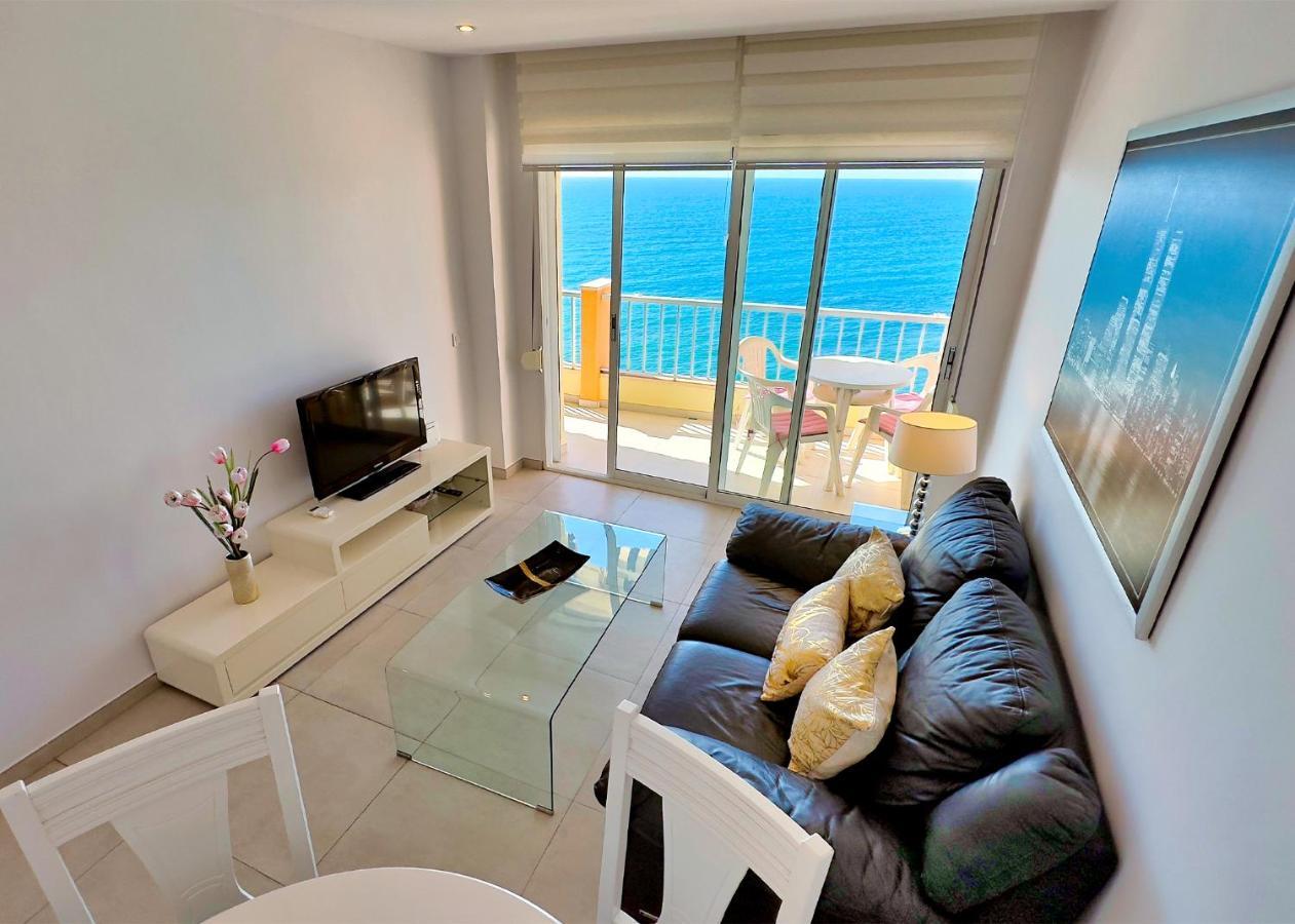 Apartment Diana 905. Superb South-facing One-bedroom With Amazing Sea Views.