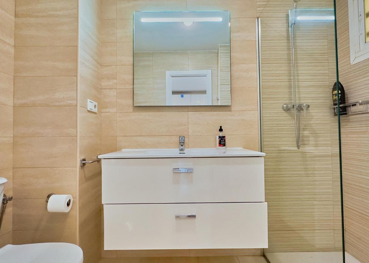 Diana 905. Superb South-facing One-bedroom With Amazing Sea Views. Apartment *