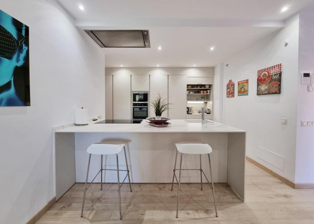 Luxury In Jardines De Don Carlos Apartment Marbella