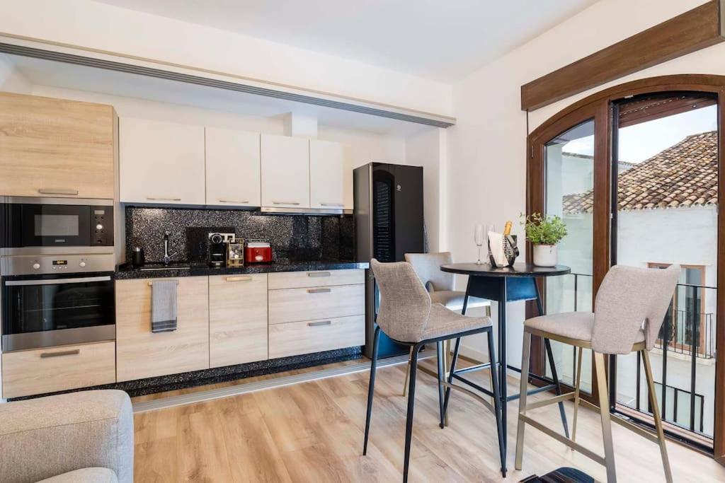 Luxurious In The Heart Of Puerto Banus Apartamento Marbella
