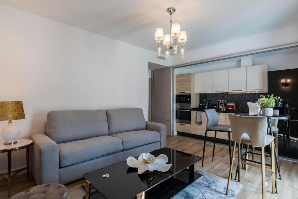 Luxurious In The Heart Of Puerto Banus