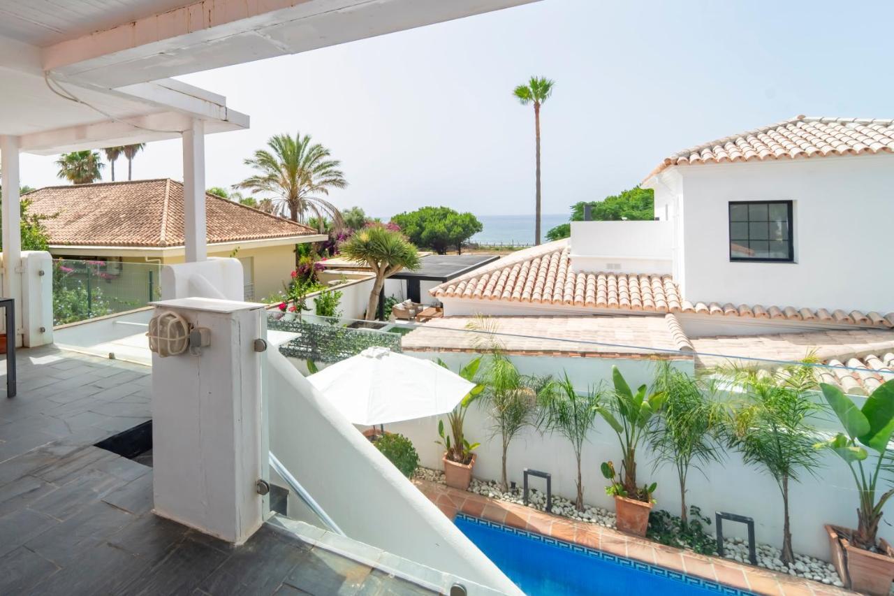 Villa Emma By The Sea With Private Pool