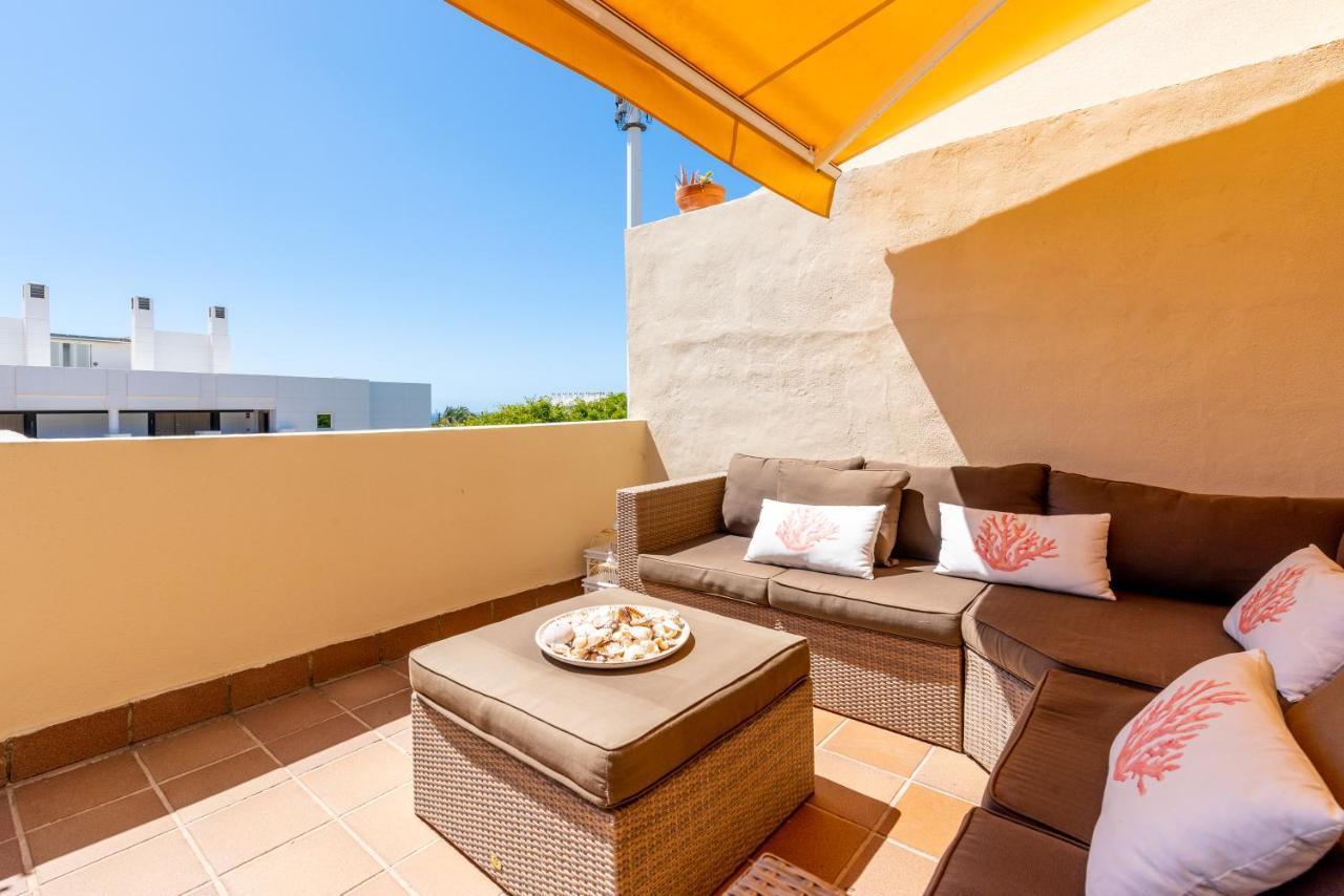 Spectacular Penthouse Puente Apartment *