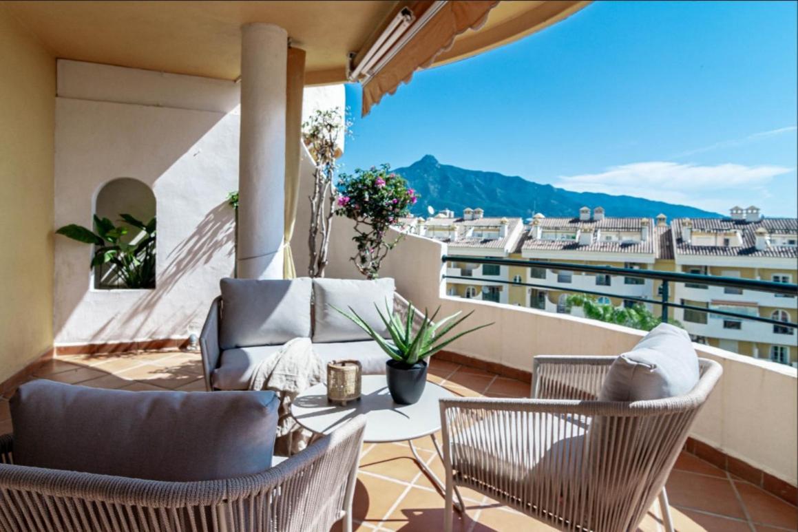 Stunning With Pool In By Costarentals - M36 Apartment