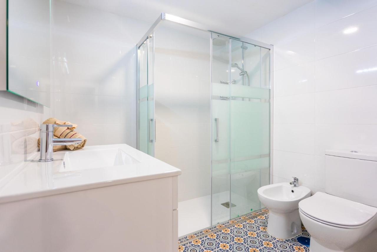 In Heart Of Town On The Coast Apartment