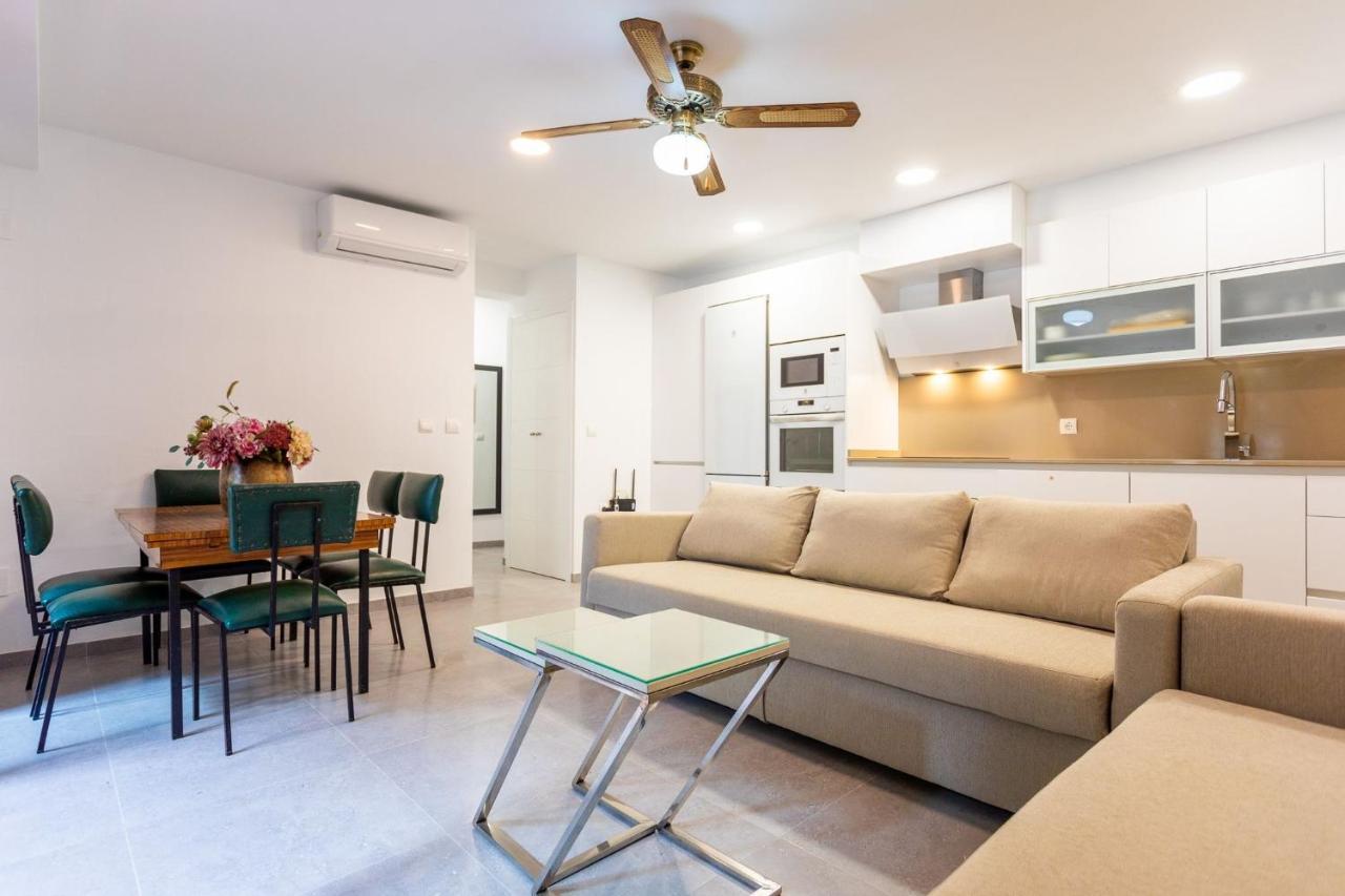 In Heart Of Town On The Coast Apartment Marbella