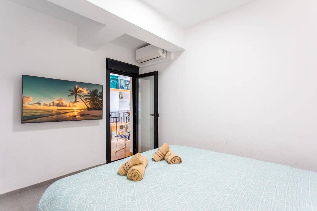Apartment In Heart Of Town On The Coast