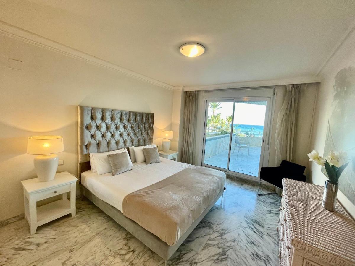 Inmejorables Vistas Al Mar , En Apartamento *