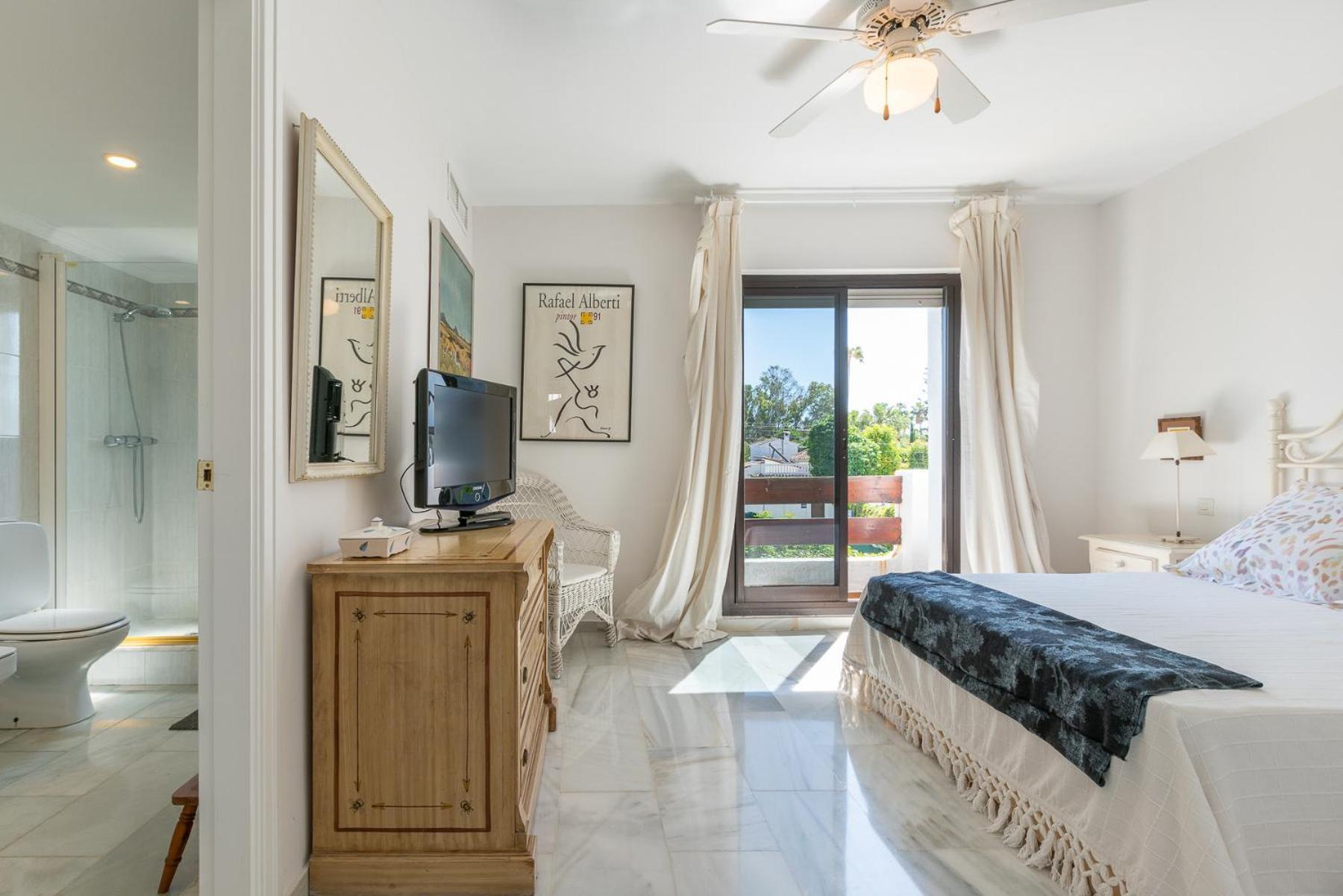 Apartment Casa Con Encanto A 100m De La Playa En Marbella