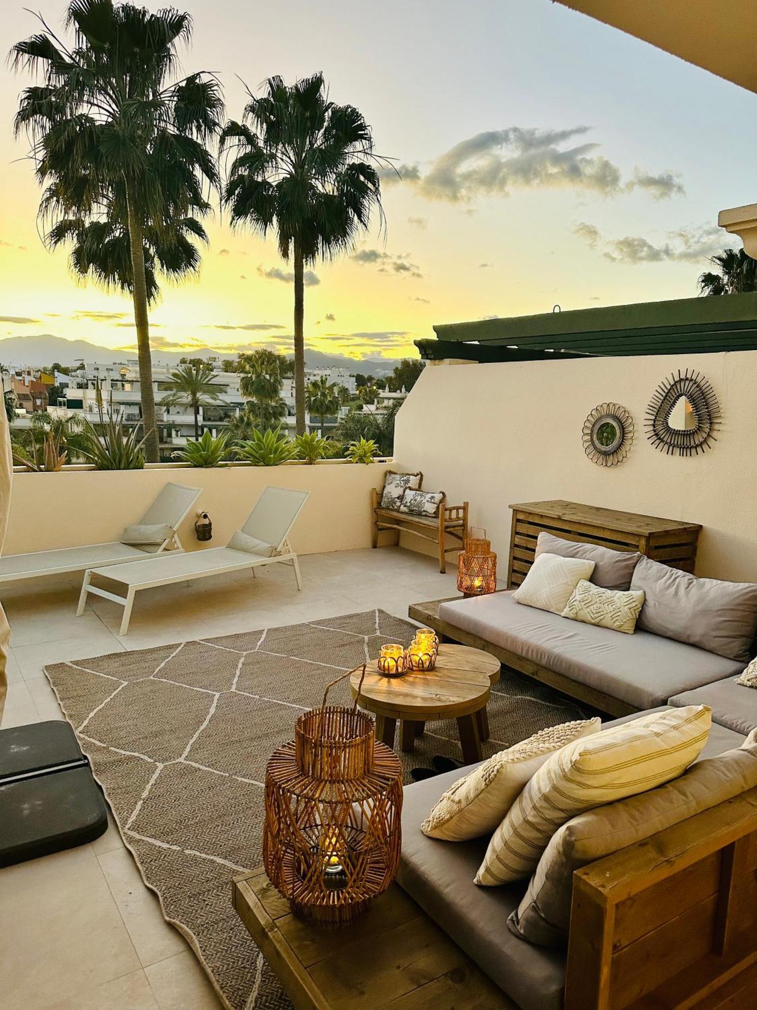 Stayatsas Luxe App Vlakbij Strand, 80 M2 Terras, Grote Zwembaden * Marbella