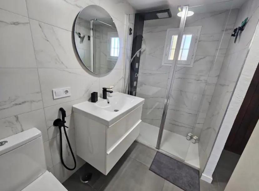 Beautiful Flat - Great Location Apartment *
