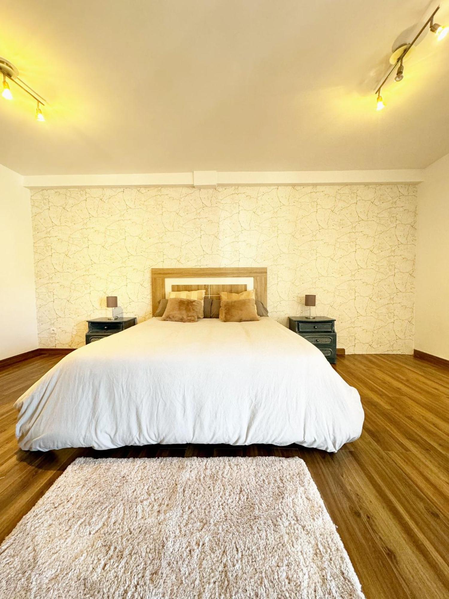 Marbella, Nueva Andalucia, 3 Floors, Pool Villa