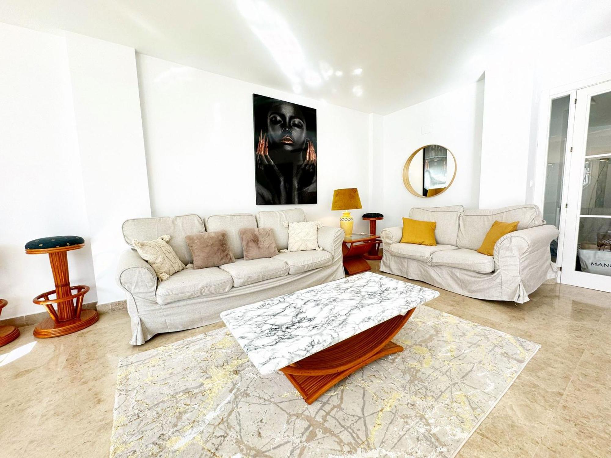 Marbella, Nueva Andalucia, 3 Floors, Pool