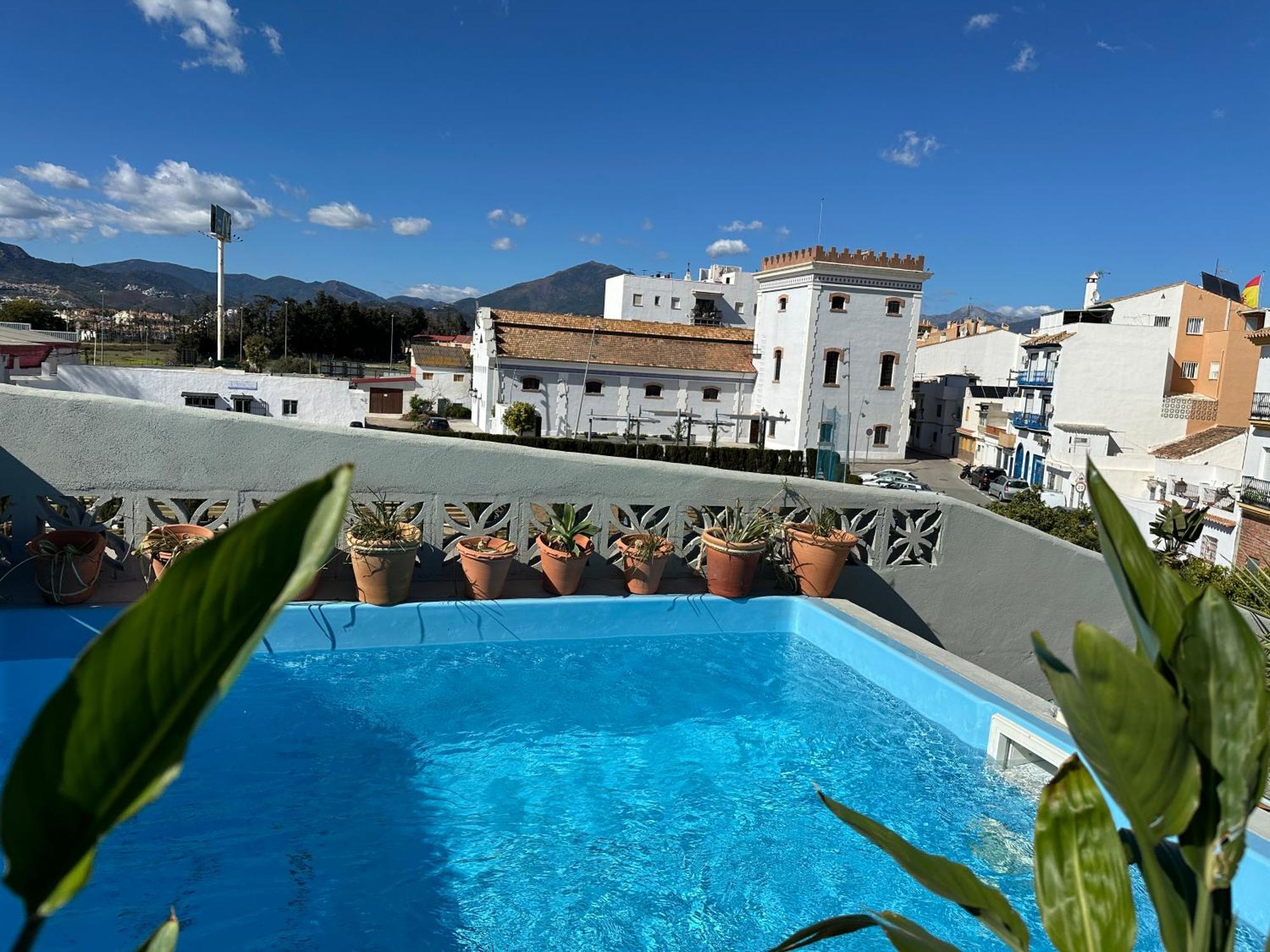 Romantic Rooftop With Stunning Sea And Mountain Views Appartement