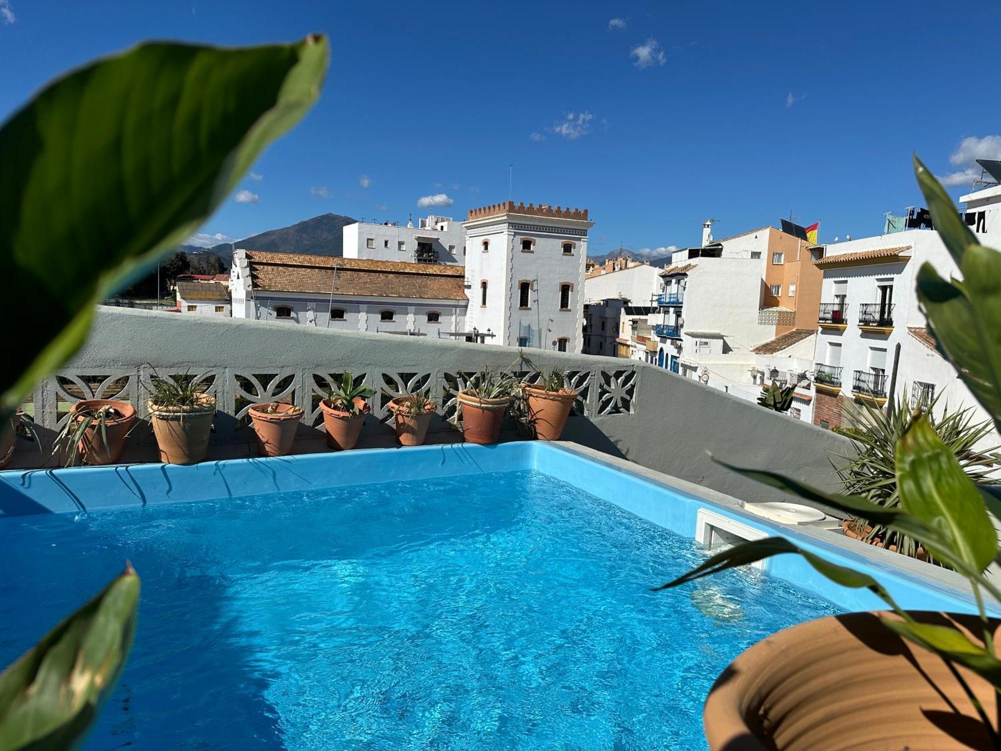 Romantic Rooftop With Stunning Sea And Mountain Views Appartement