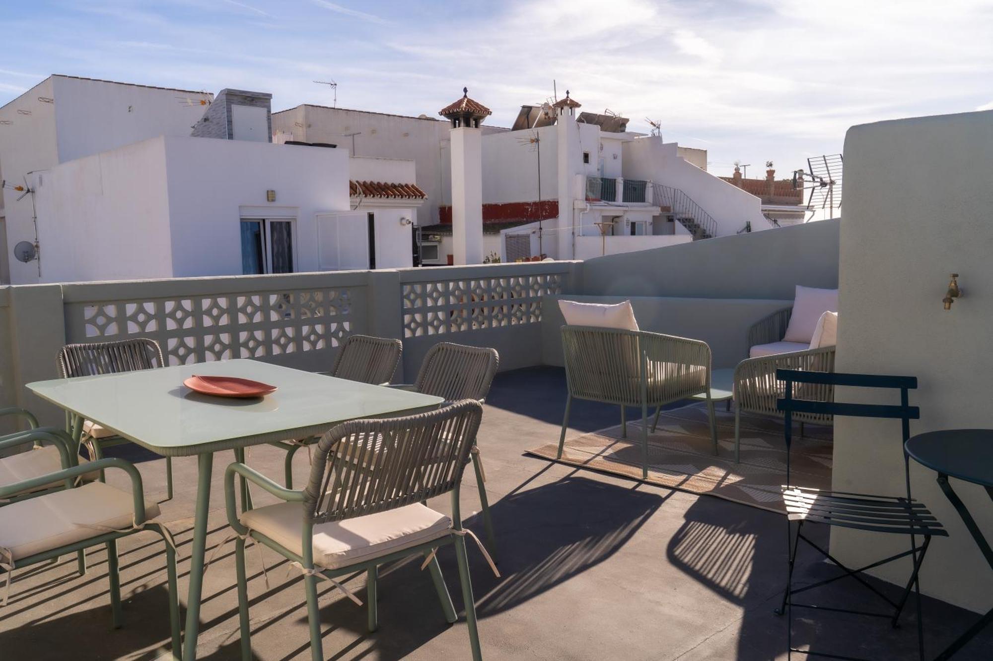 Appartement Romantic Rooftop With Stunning Sea And Mountain Views