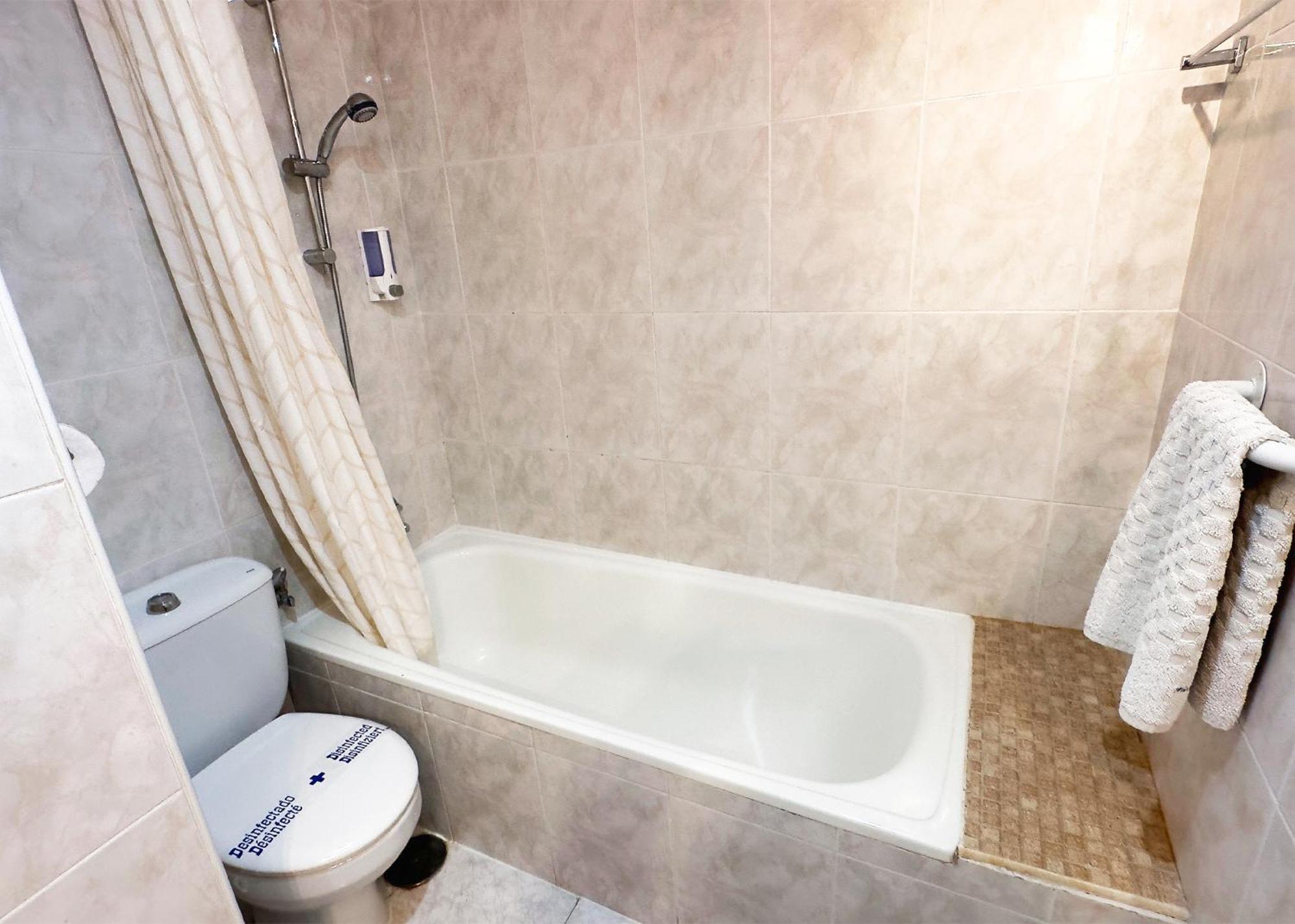 Skol 439 Spacious And Refurbished With Sea Views
