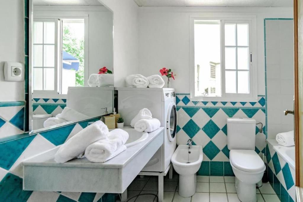 Peaceful Townhouse In Costabella *