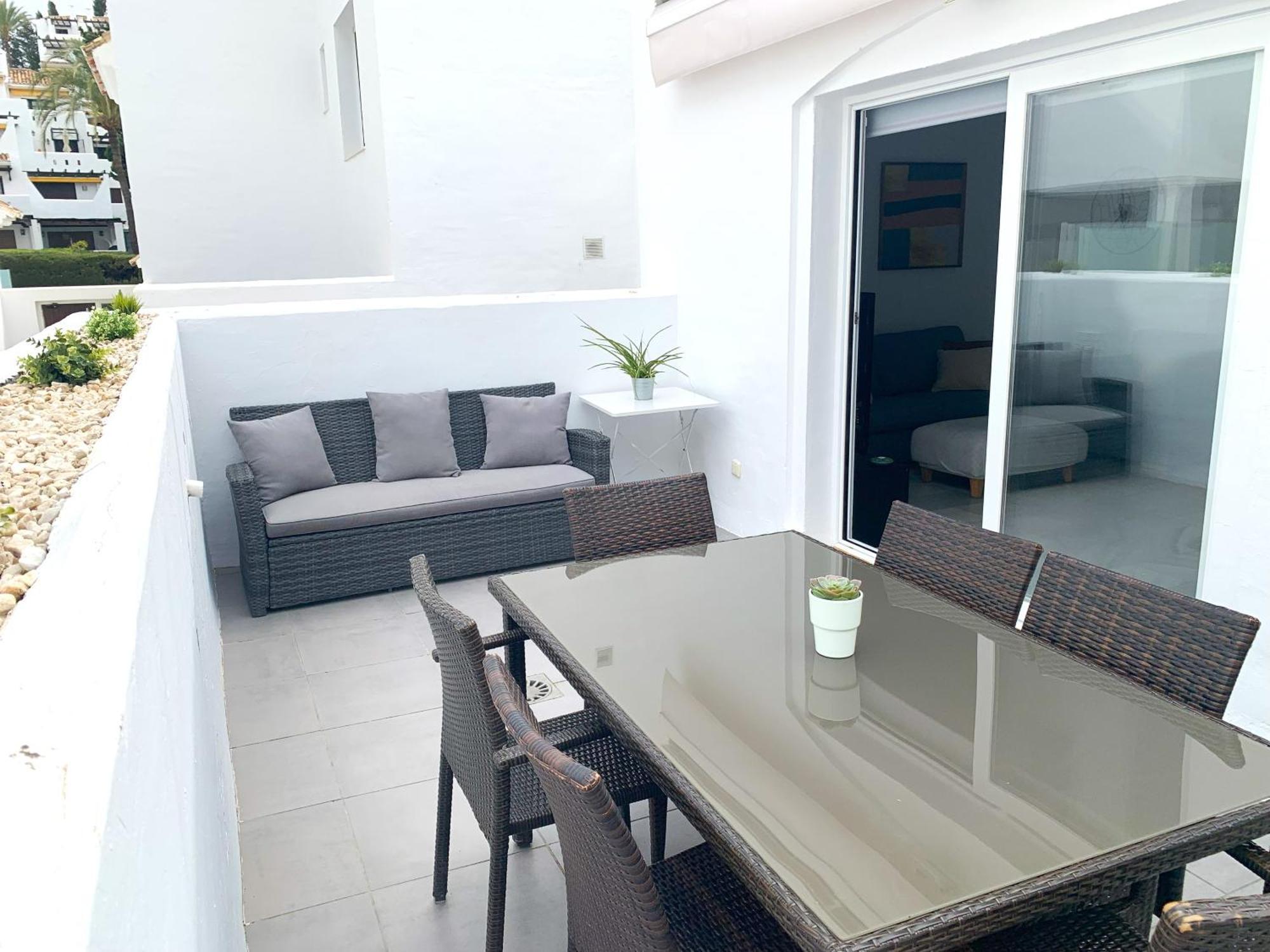 Increible Bajo Con Jardin Y Piscina - Puerto Banus Appartement *