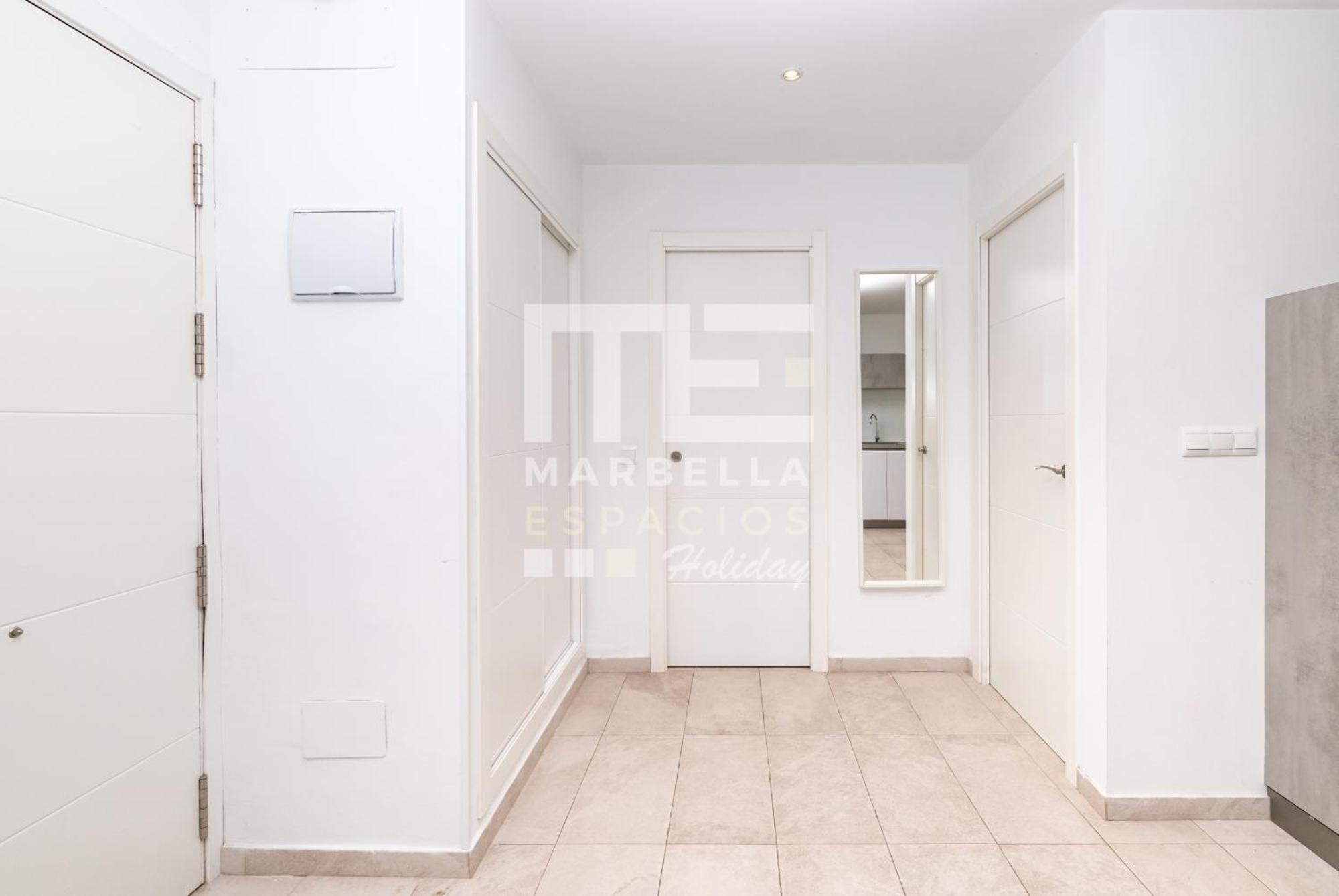 204 Luminoso Apto Centro Junto A La Playa Marbella