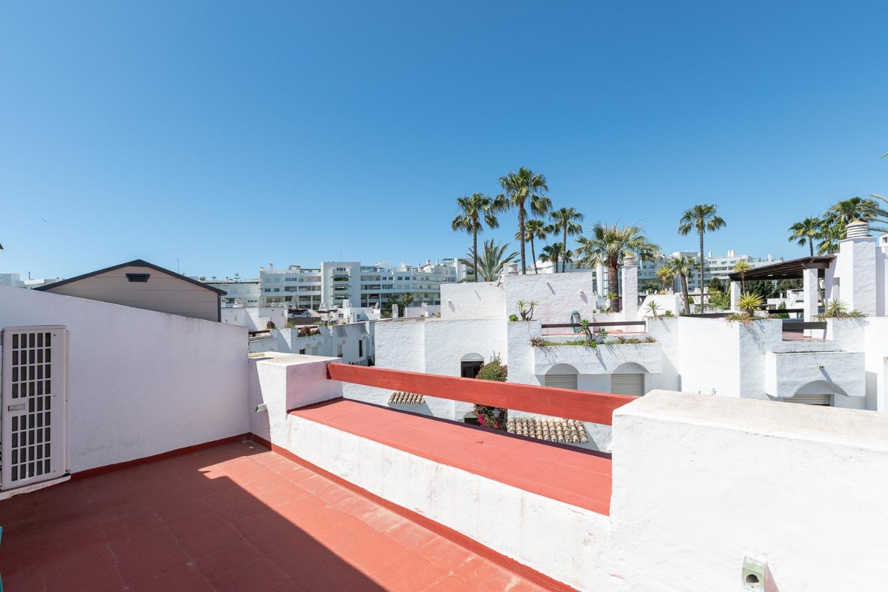Casa Con Encanto A 100m De La Playa En Apartment