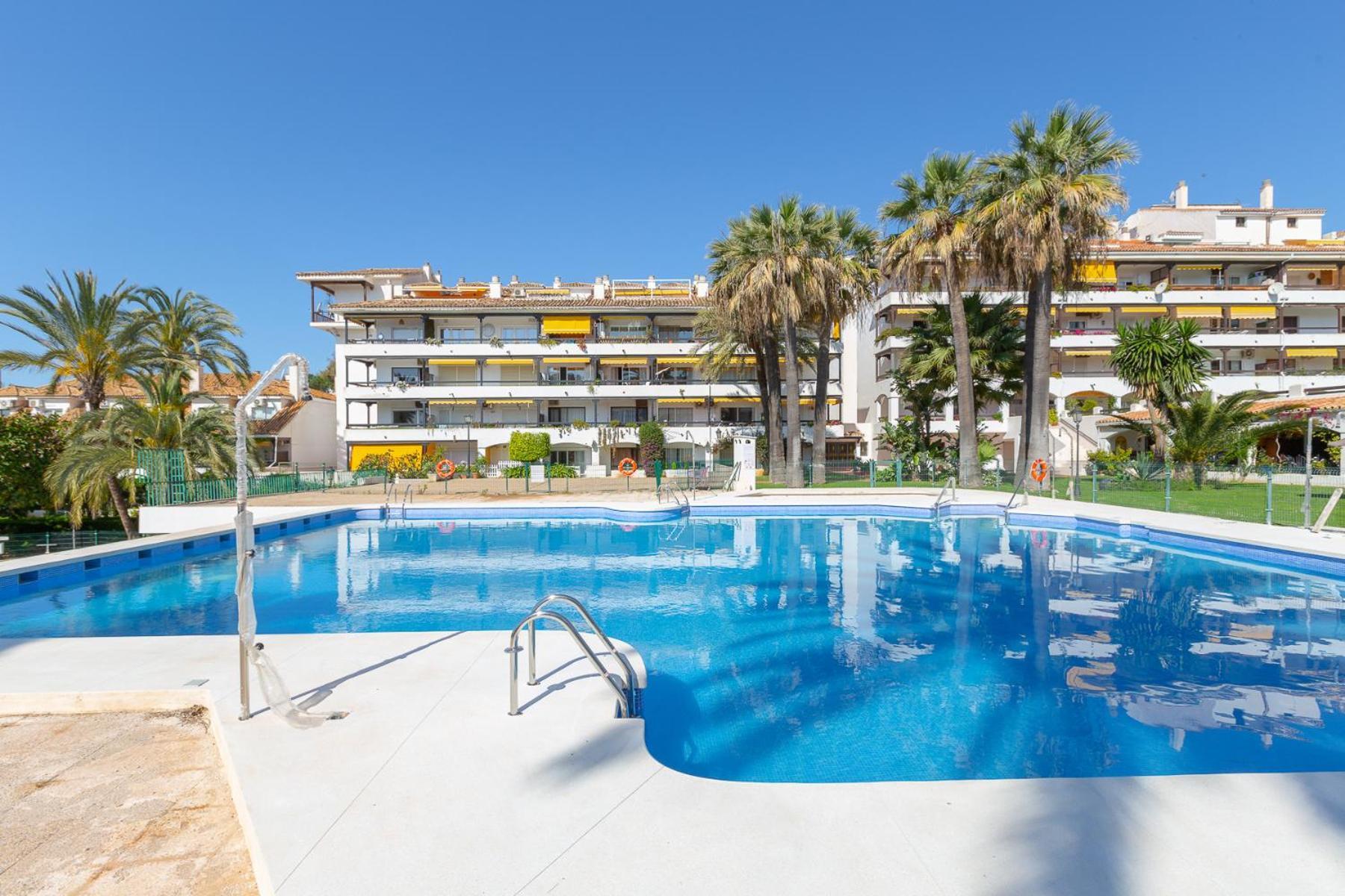 Apartamento Acuarium Bonito Loft Con Piscina La Milla De Oro *