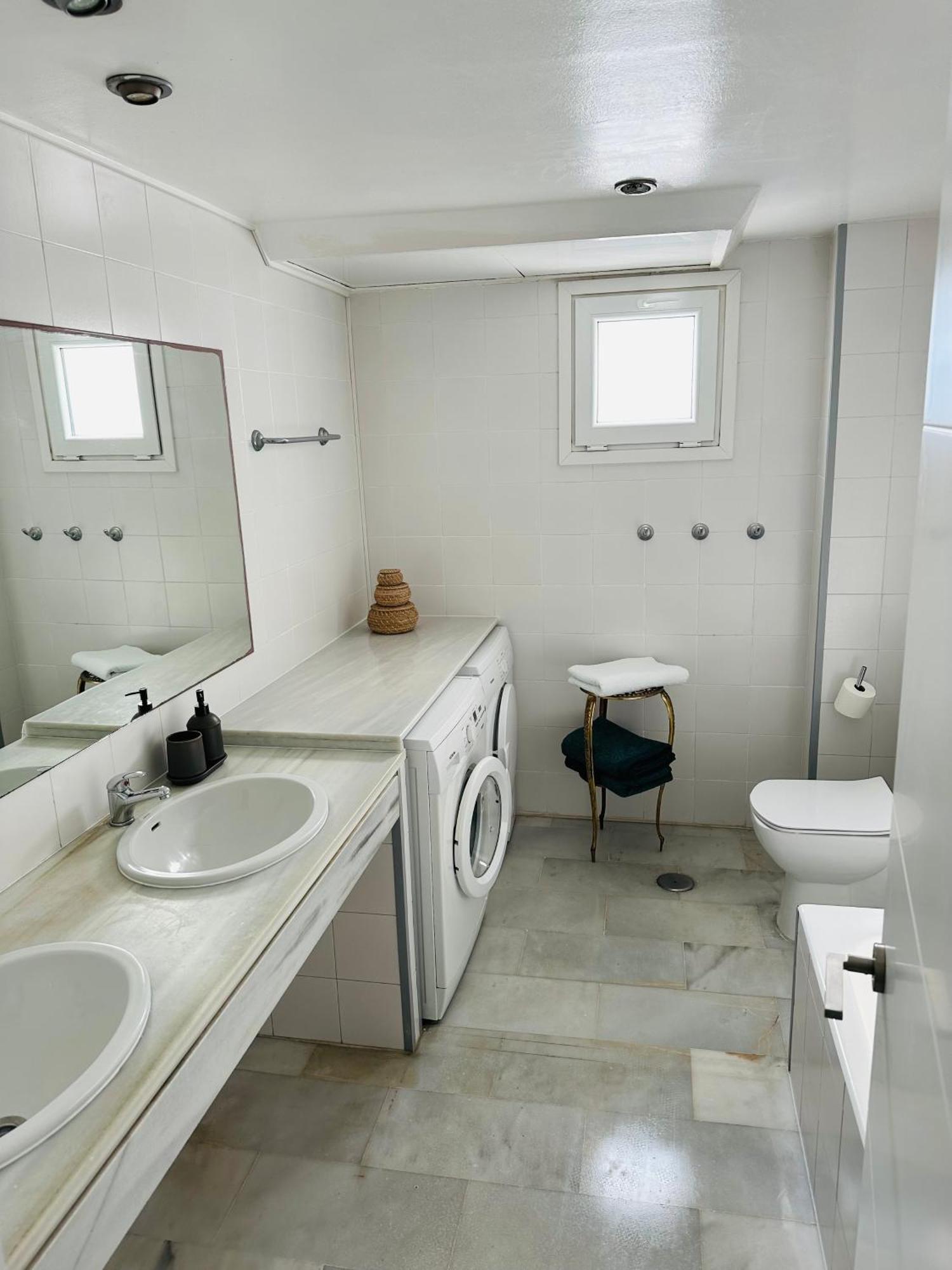 Homelystay - Marbella, Puerto Banus *