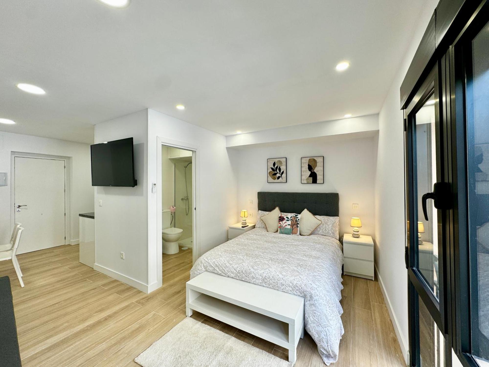 Amazing Seaside By Eaw Homes Marbella