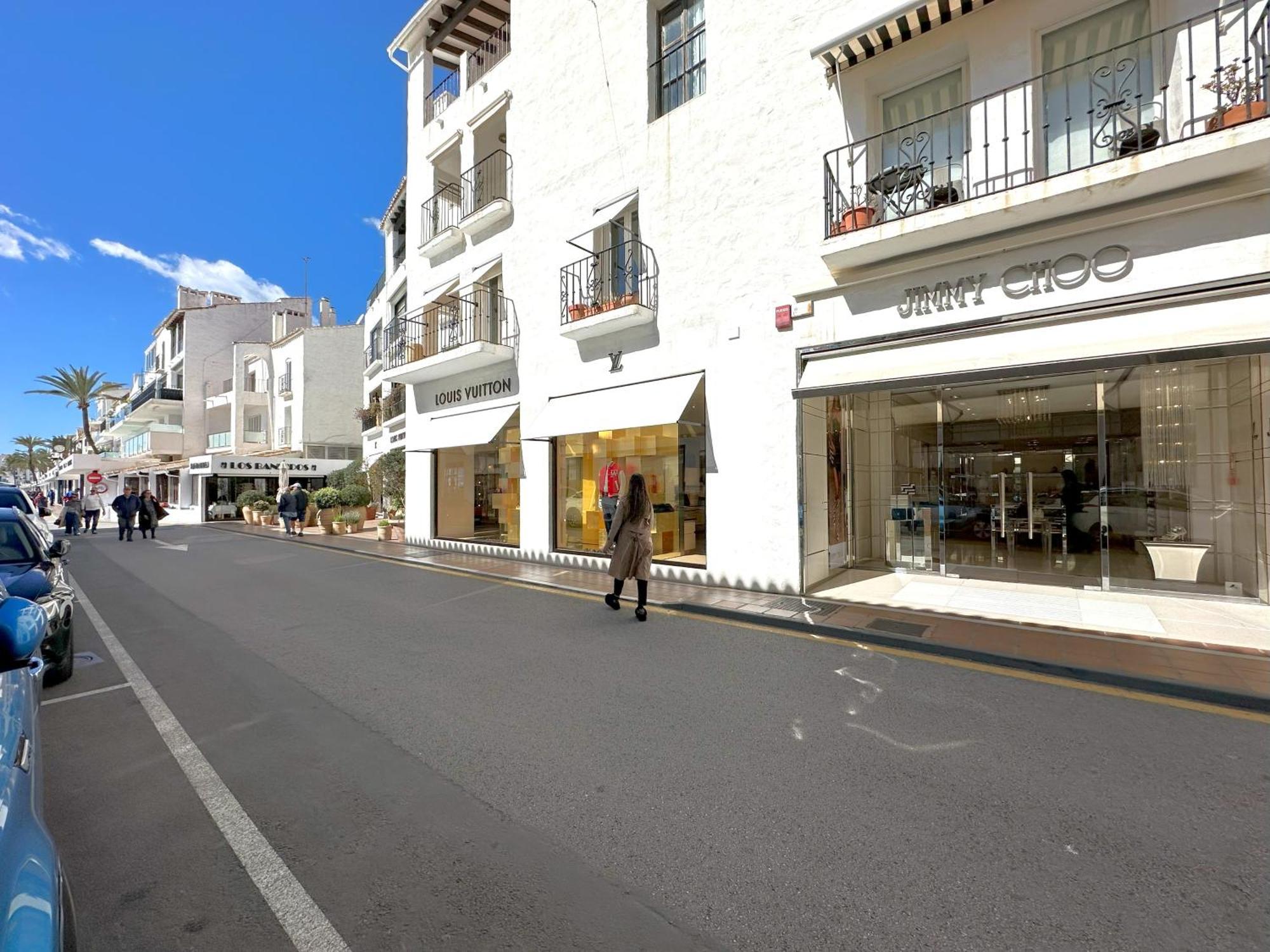 First Line Beach - Puerto Banus Apartment *