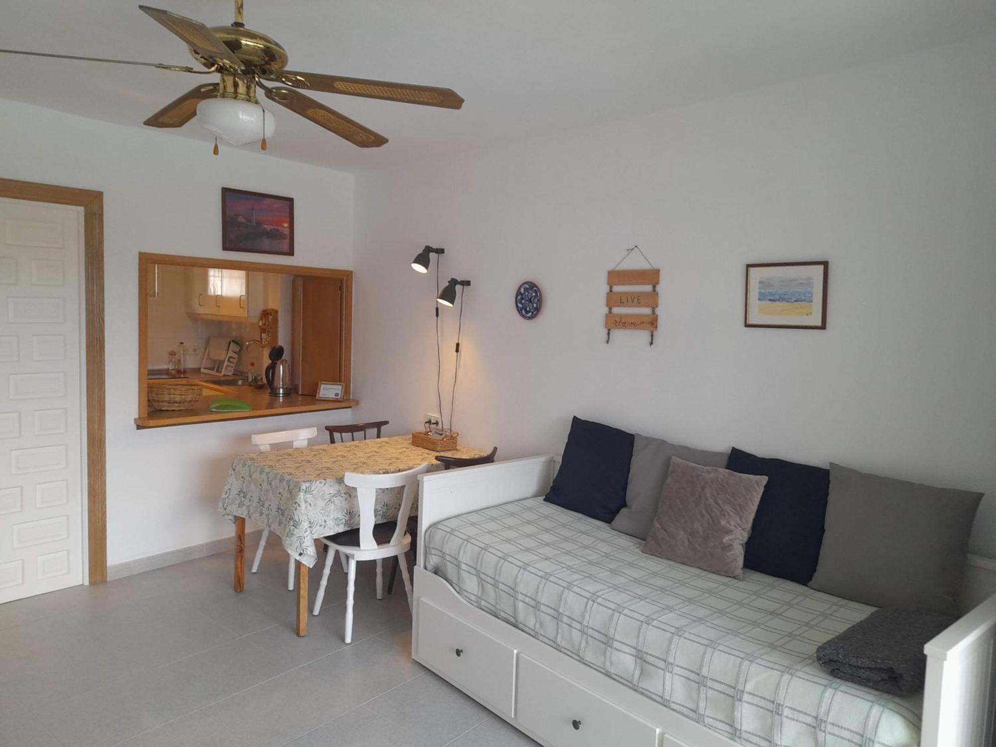 Appartement With Pool Near The Beach