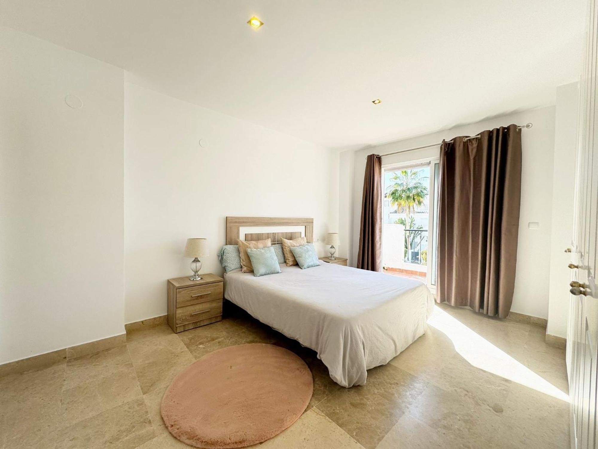 Villa Marbella, Nueva Andalucia, 3 Floors, Pool