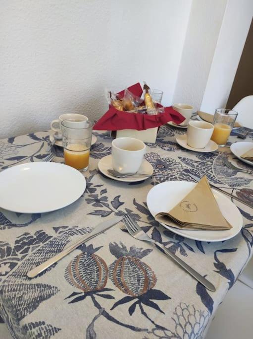 Apartamento Alegre Apto. En Casco Historico