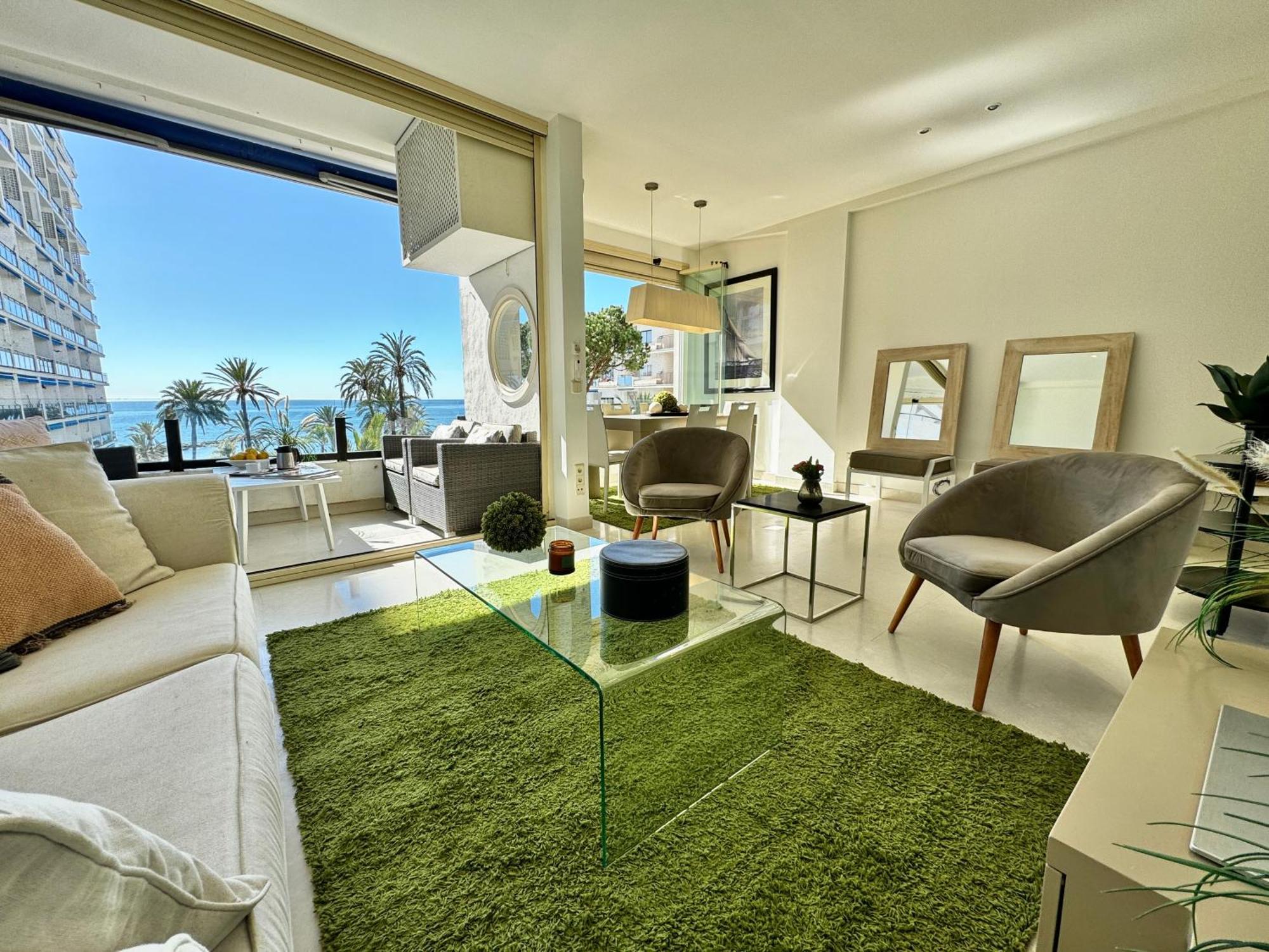 Seafront Skol Center By Eaw Homes Appartement
