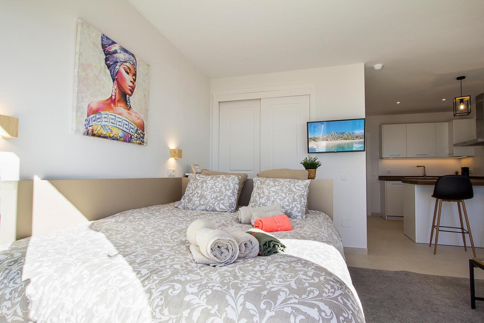 Apartment Front In Elviria *