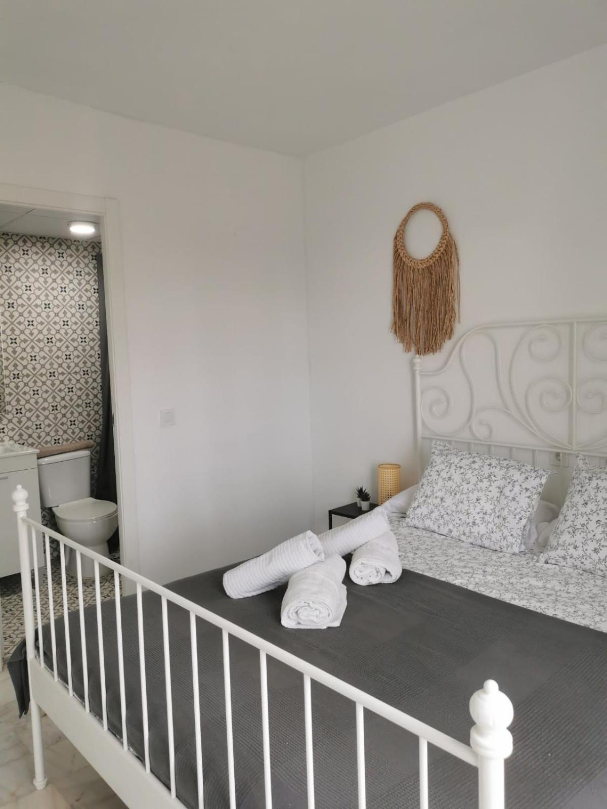 Mijas Costa Chapas Cabopino Playa Y Golf