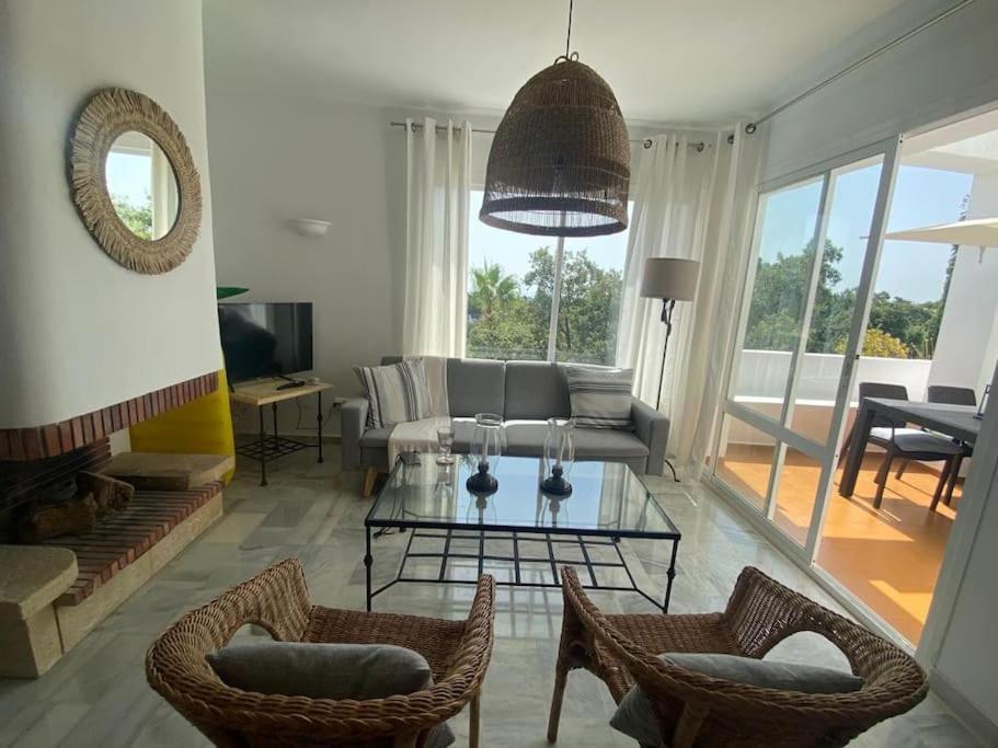 Mijas Costa Chapas Cabopino Playa Y Golf Apartment