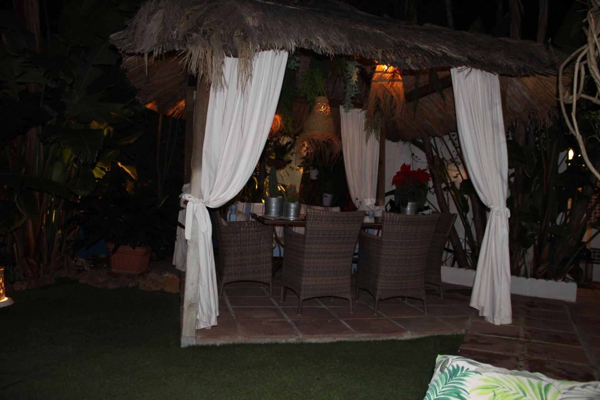 El Jardin Secreto De Elviria Apartment *