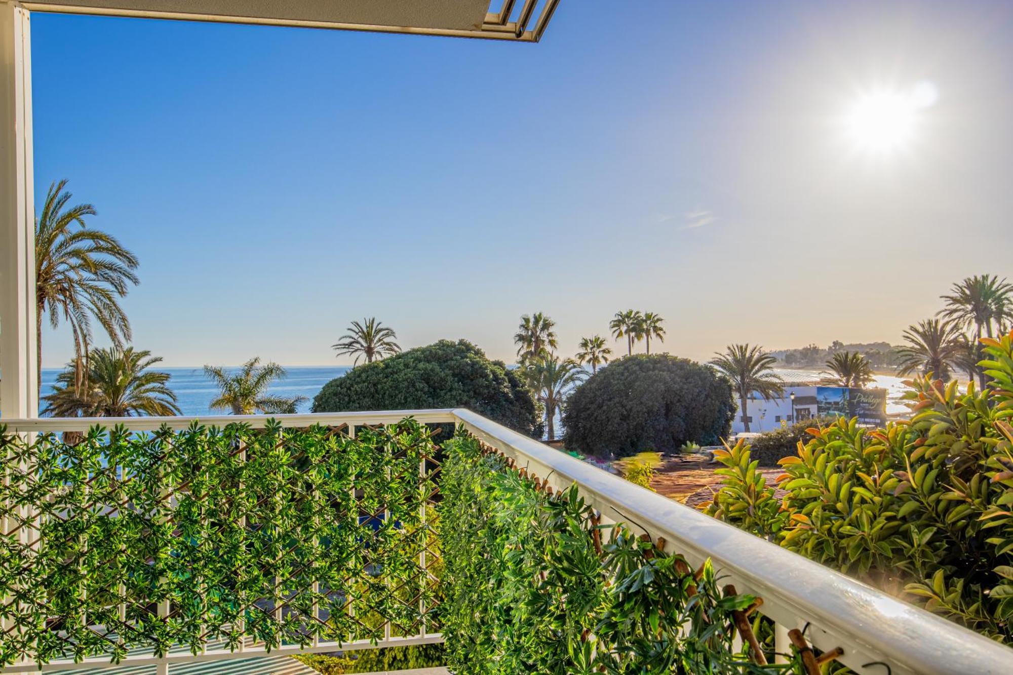 Buenti Beautiful View Apartment *