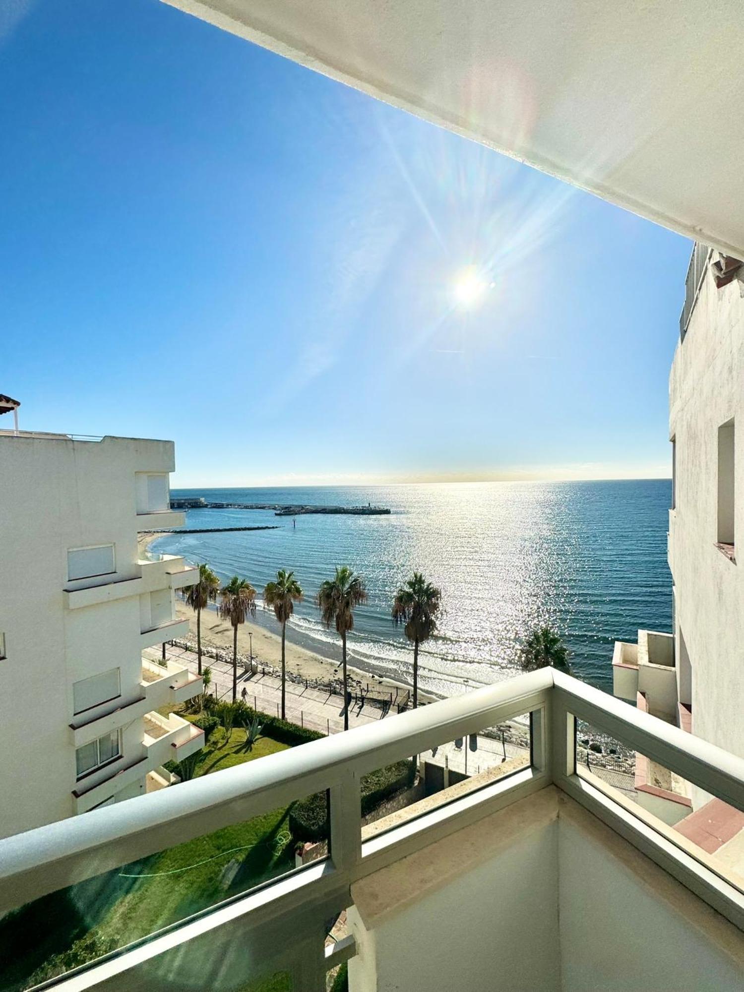 Apartment Sea View 1st Line Free Parking Marbella