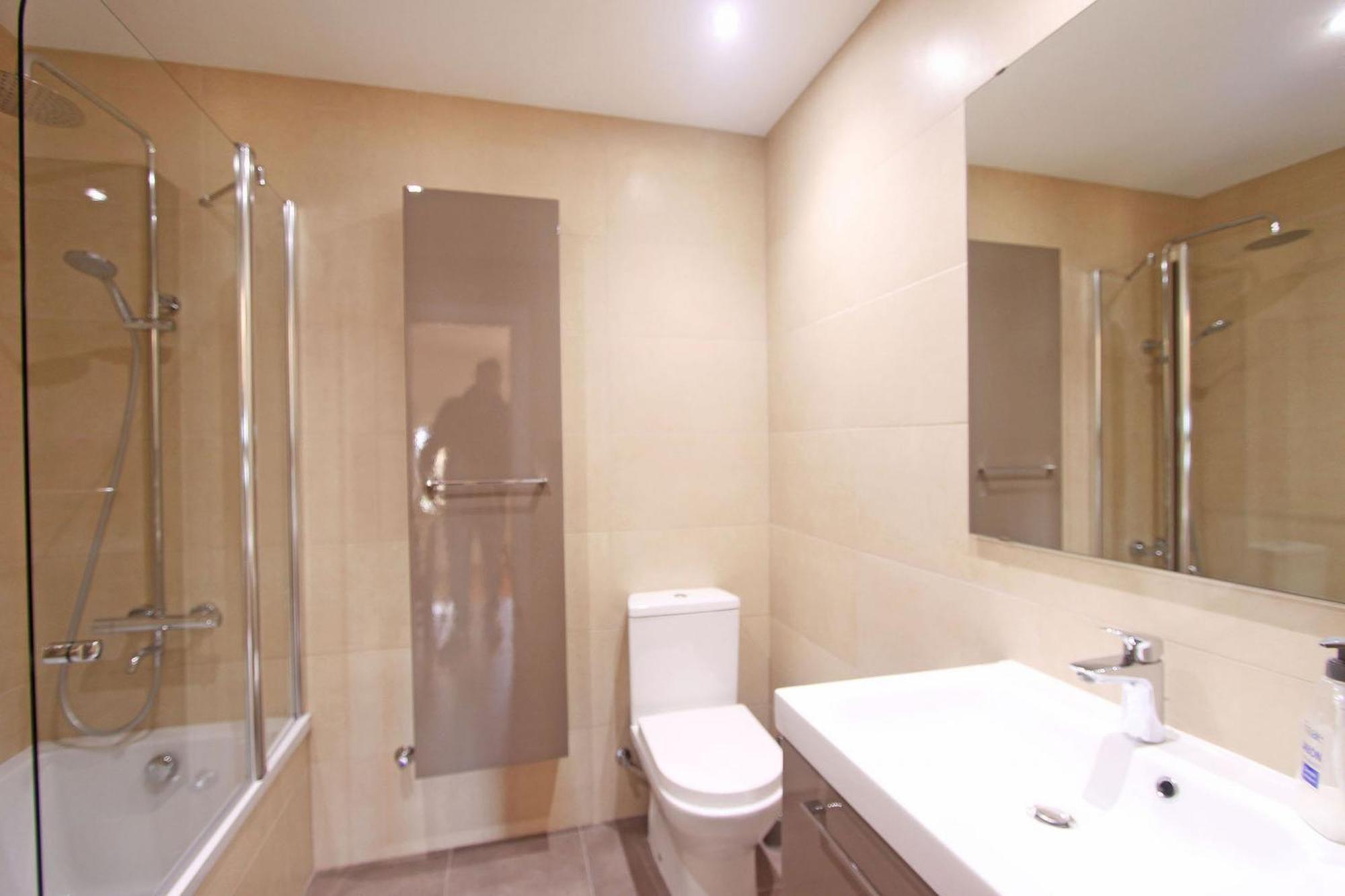 1100 - Front * Marbella