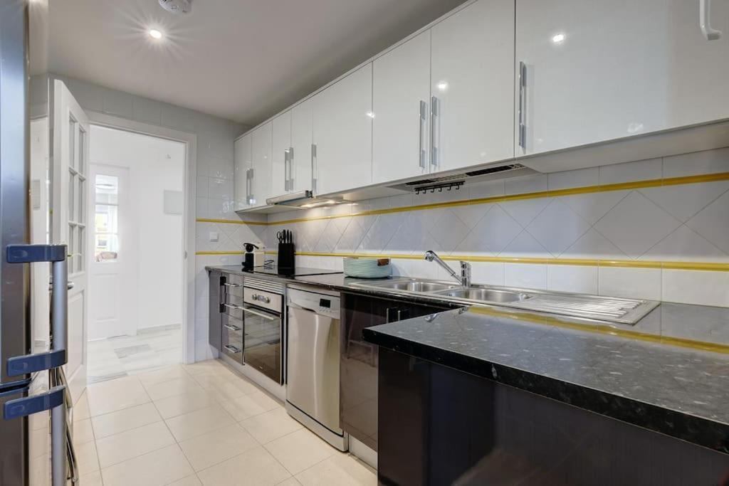 South Facing Near Sandy Beach And Golf Courses * Marbella
